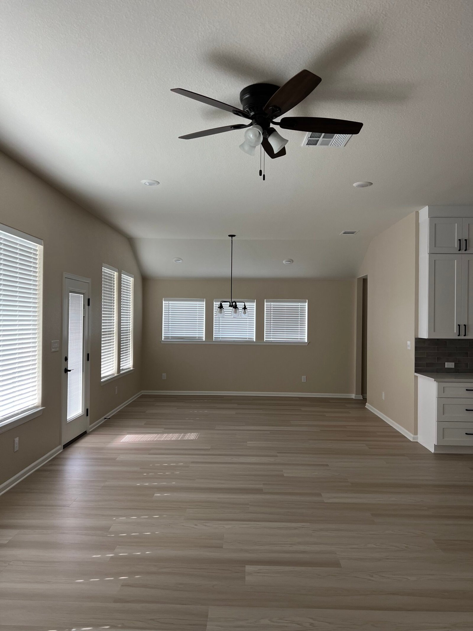 Reliable & licensed electricians in Austin, TX. Fast, safe, and high-quality electrical services