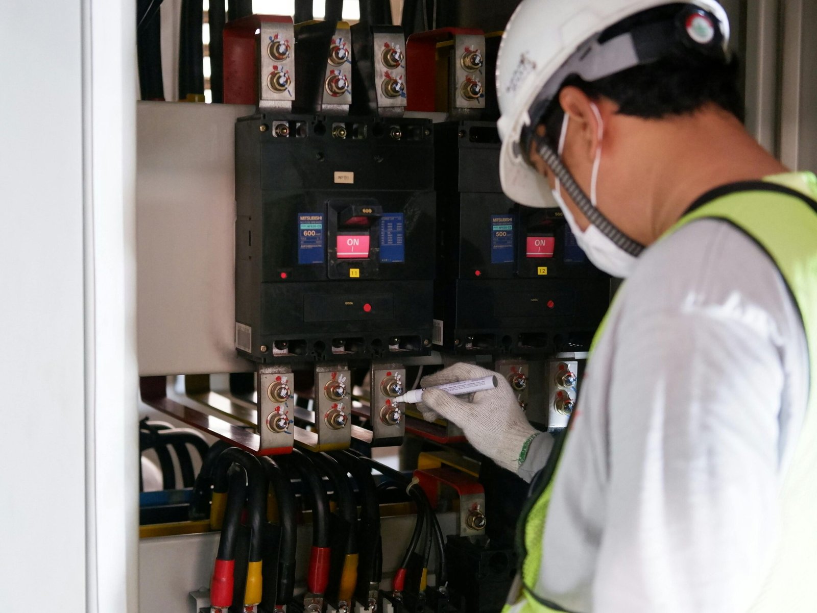 Reliable & licensed electricians in Austin, TX. Fast, safe, and high-quality electrical services